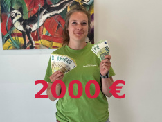 2000€